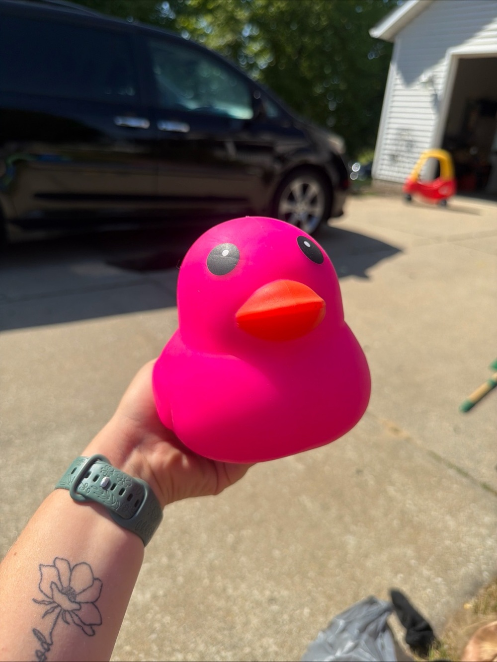 7 in squishy pink duck
